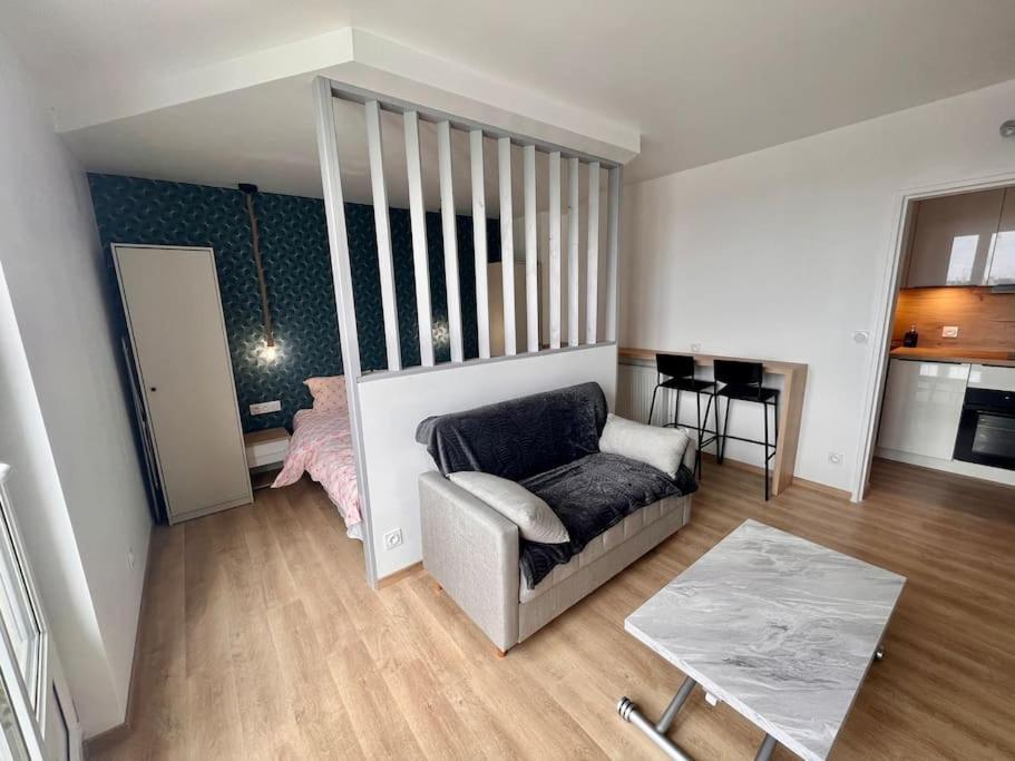 Appartement Proche Des Prebendes Tours Exterior foto